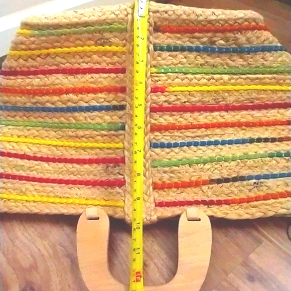 SOLD!!!!!Bag Weaved NWT Gorgeous Large Weaved Basket Style Bag - Picture 13 of 16